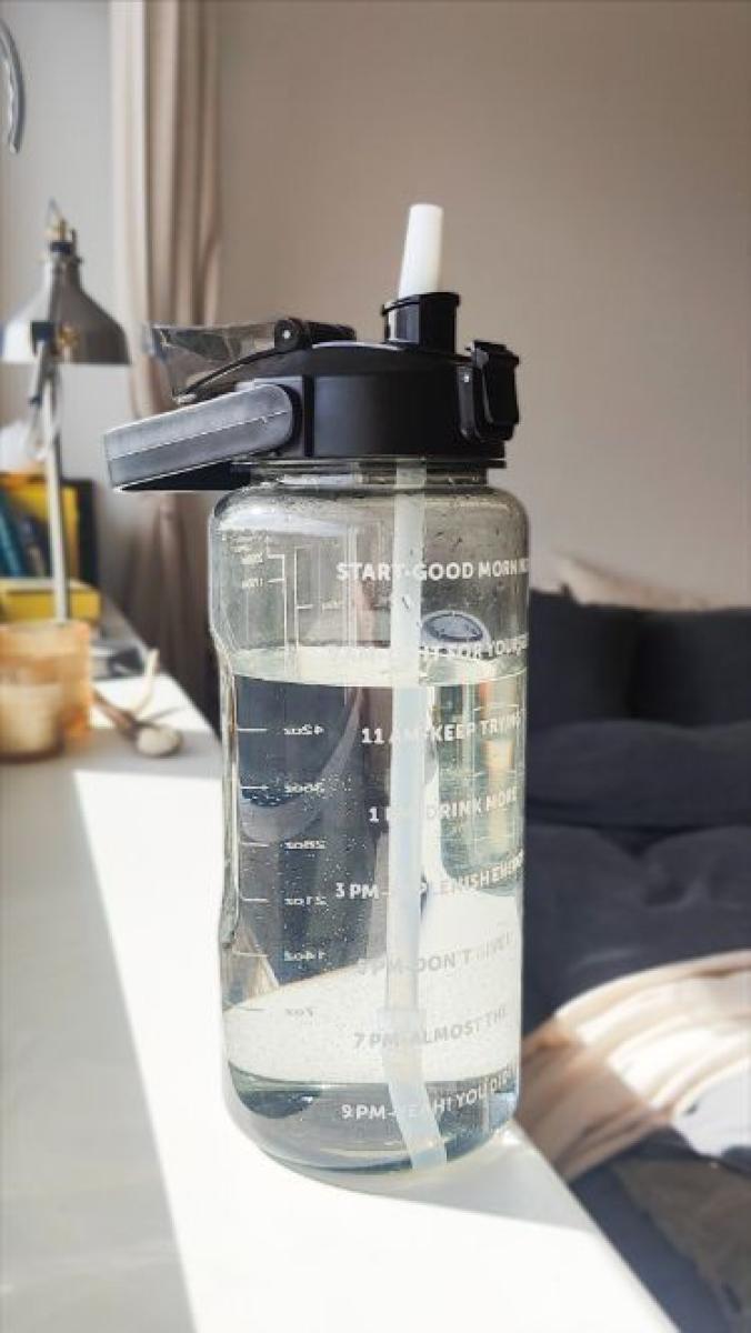 Sports Glass Water Bottle with Filter & Cover 1.5 L.T — view 3